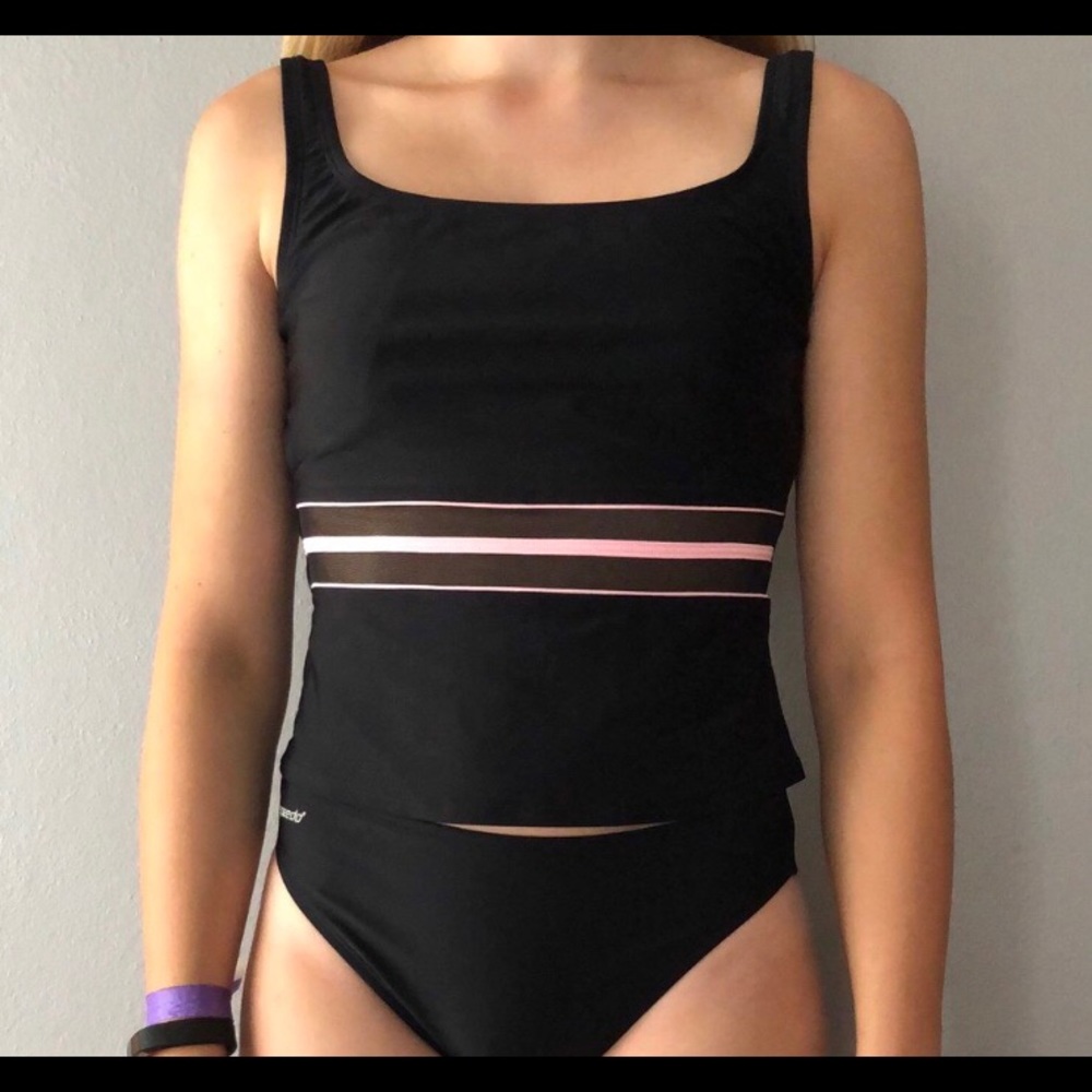 Speedo tankini top